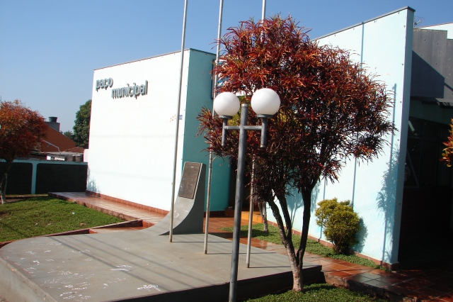 <br />
<b>Notice</b>:  Undefined index: descricao in <b>/ingadigital/inga/amusep.com.br/privado/site/galeria/lista.php</b> on line <b>58</b><br />
